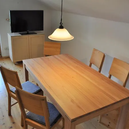 Gaestehaus Am Brunnen Appartement *