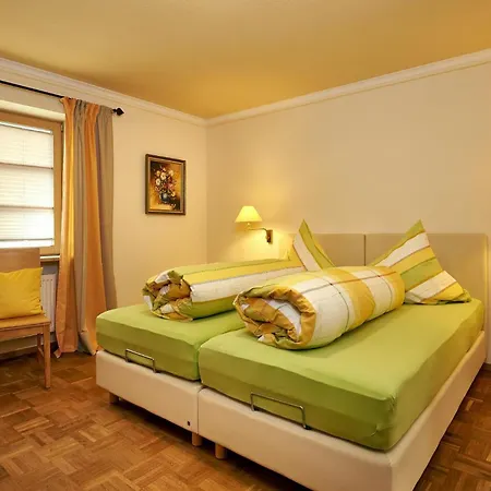 Appartement Gaestehaus Am Brunnen